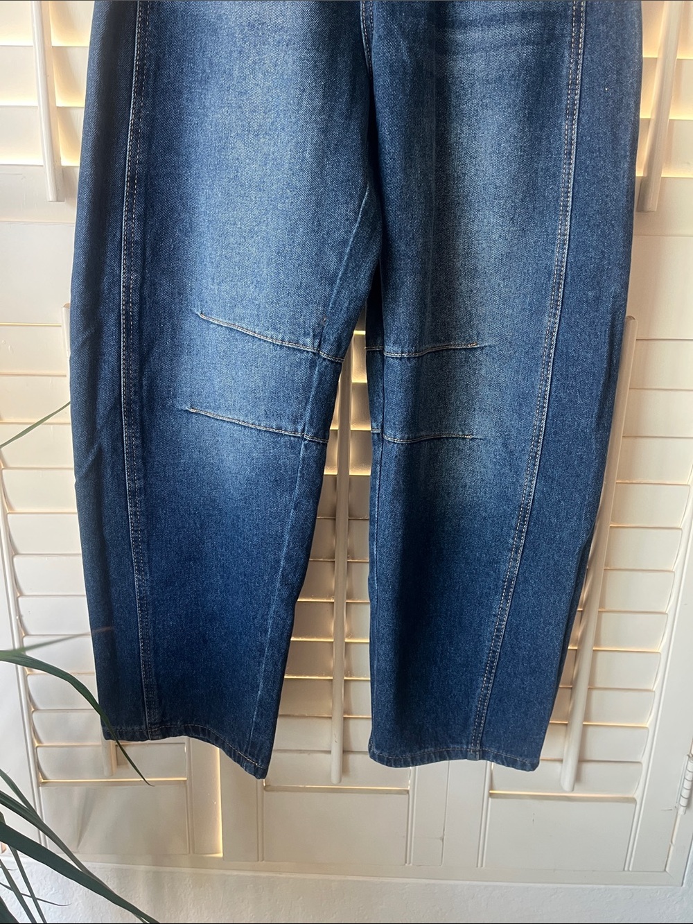 🌟 Women’s High-Waisted Barrel Jeans | Horseshoe/Balloon Fit | Indigo Wash 🌟 - Picture 5 of 9
